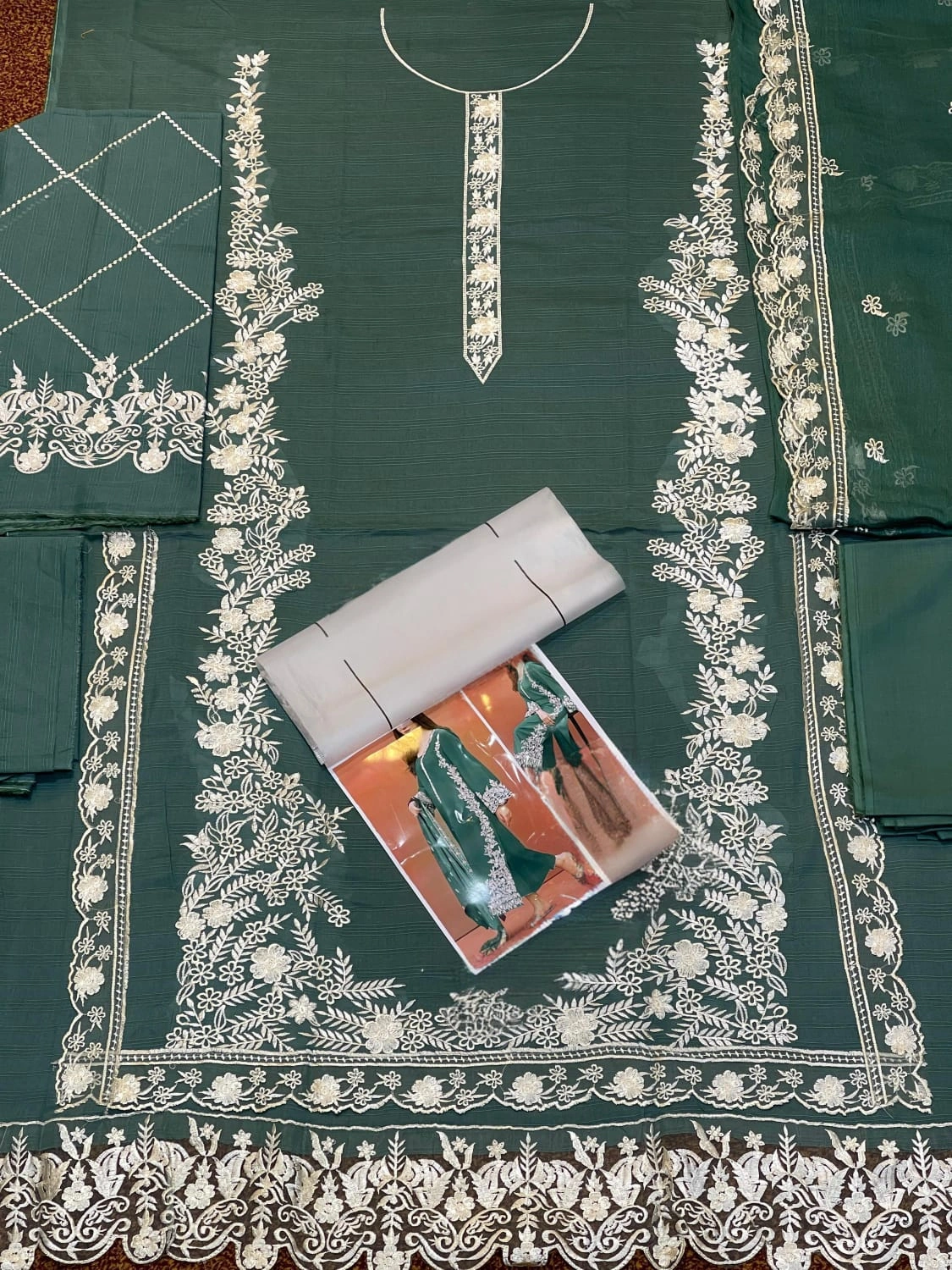 Luxury Embroidered 5 Piece Suit