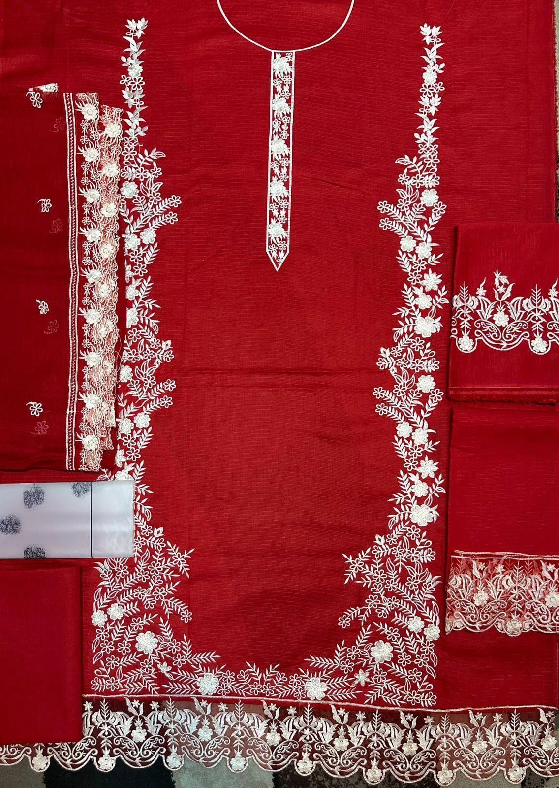 Luxury Embroidered 5 Piece Suit